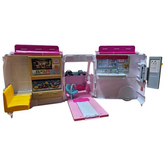 Mattel Barbie Care Clinic 2-in-1 Ambulance & Hospital Playset W/ Lights & Sounds - Picture 6 of 15